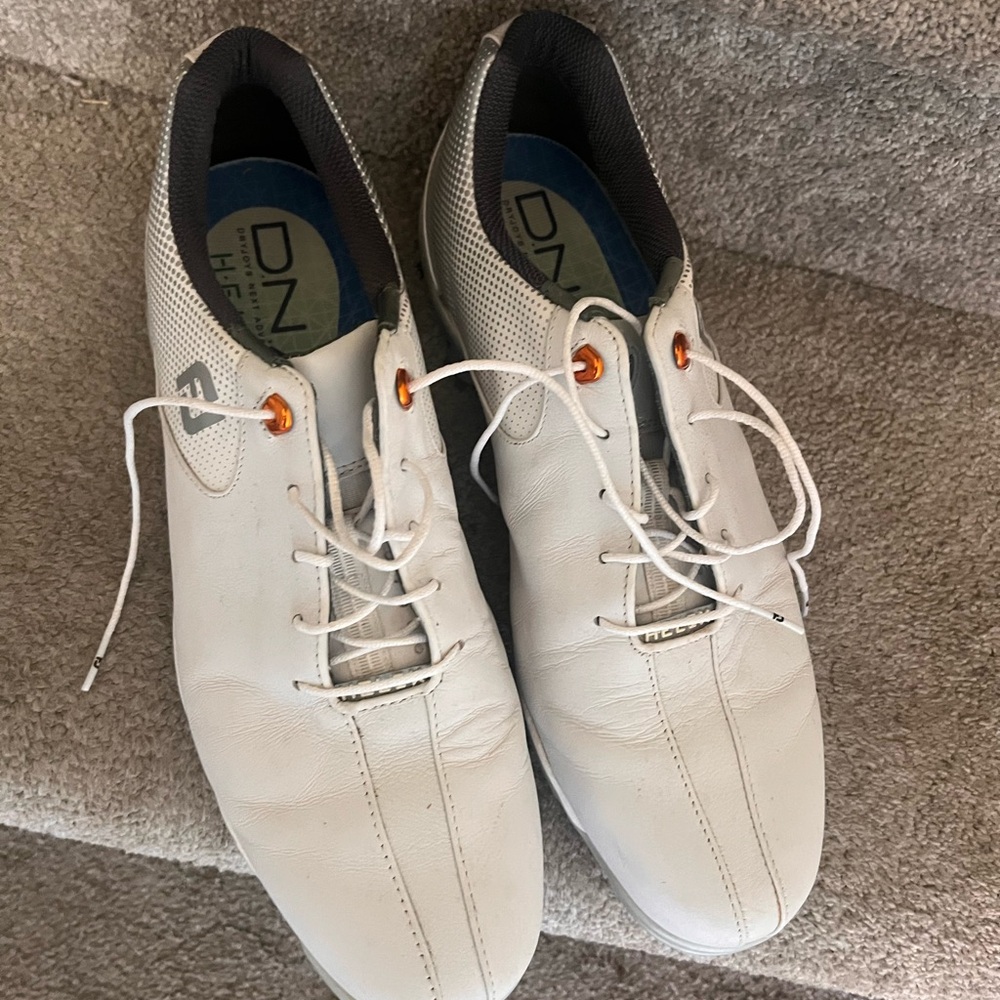 Like new men’s golf shoes